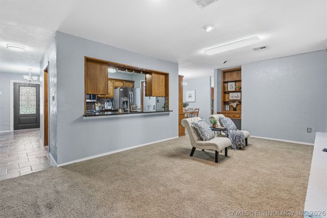 3133 Cardinal Drive, Ardmore, OK 73401
