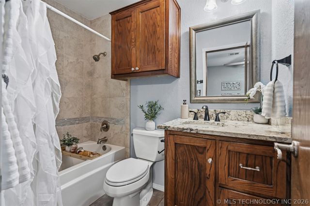 3133 Cardinal Drive, Ardmore, OK 73401