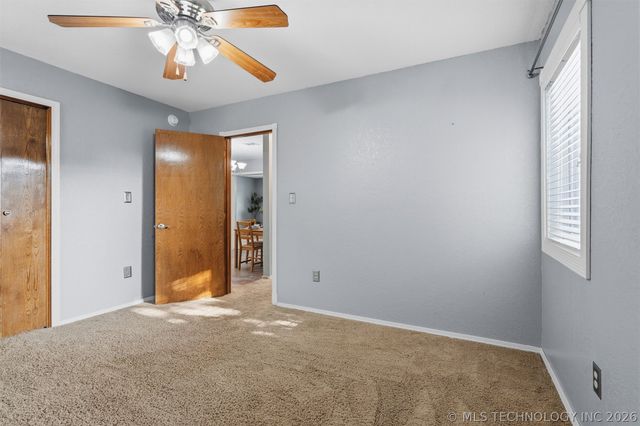 3133 Cardinal Drive, Ardmore, OK 73401