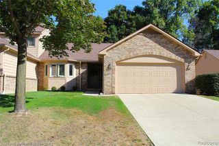 30810 Misty Pines Drive 13, Farmington Hills, MI 48336