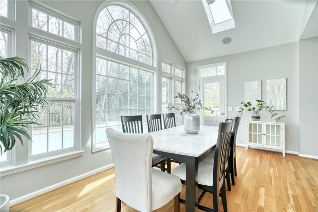 1300 Surrey Garden Way, Webster, NY 14580