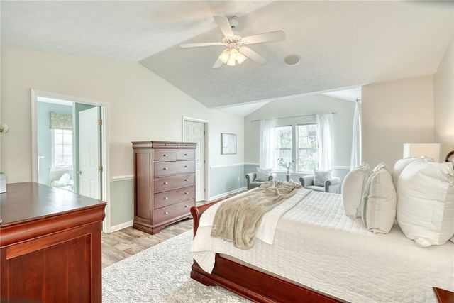 1300 Surrey Garden Way, Webster, NY 14580