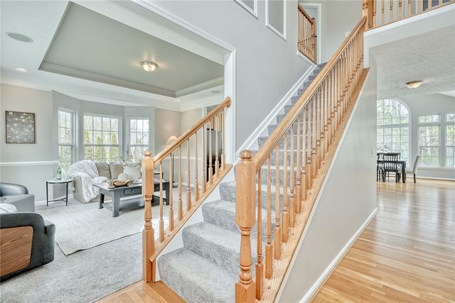 1300 Surrey Garden Way, Webster, NY 14580