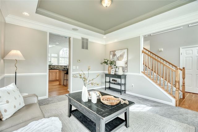1300 Surrey Garden Way, Webster, NY 14580
