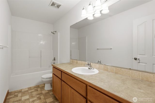 11212 179th Ave Ct E, Bonney Lake, WA 98391
