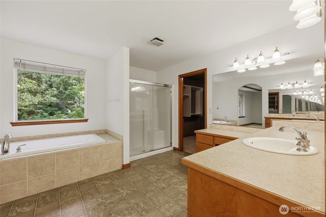 11212 179th Ave Ct E, Bonney Lake, WA 98391