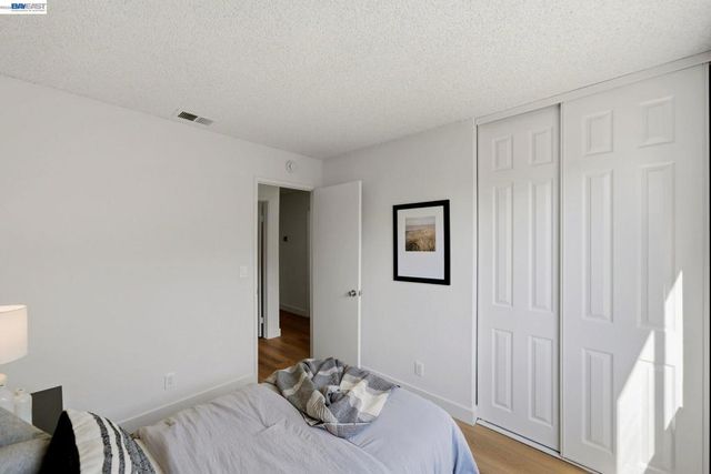 1686 Rhododendron Dr, Livermore, CA 94551