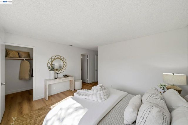 1686 Rhododendron Dr, Livermore, CA 94551