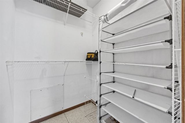 3507 E Avenue NW F, Cedar Rapids, IA 52405