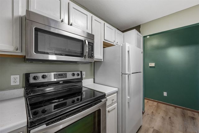 3507 E Avenue NW F, Cedar Rapids, IA 52405