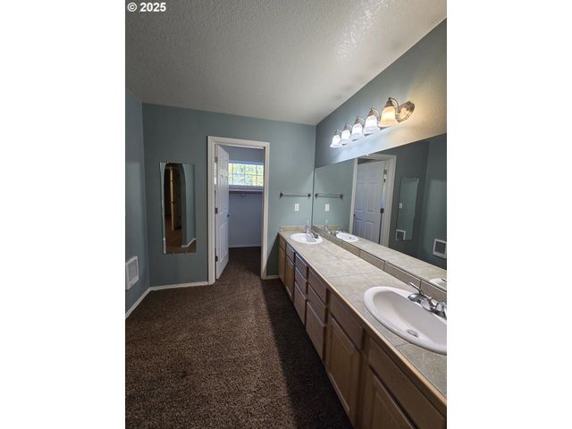 68304 E TWINBERRY Loop, Welches, OR 97067
