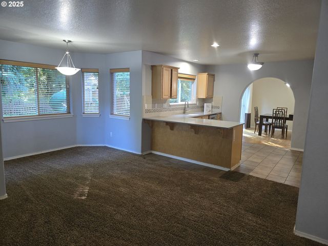 68304 E TWINBERRY Loop, Welches, OR 97067