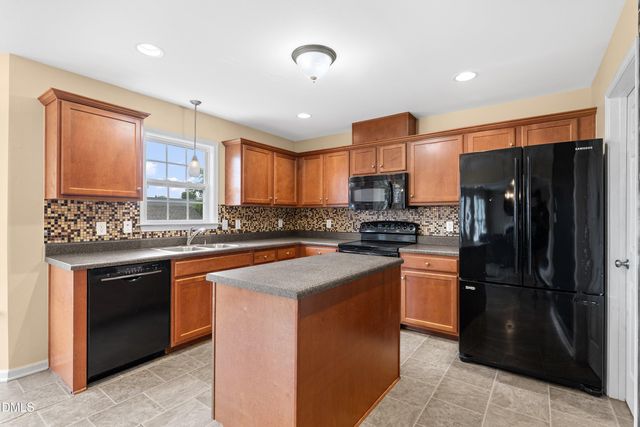 185 Snowberry Lane, Smithfield, NC 27577