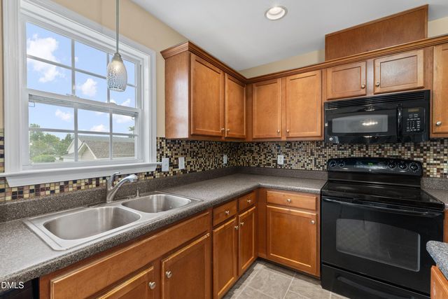 185 Snowberry Lane, Smithfield, NC 27577