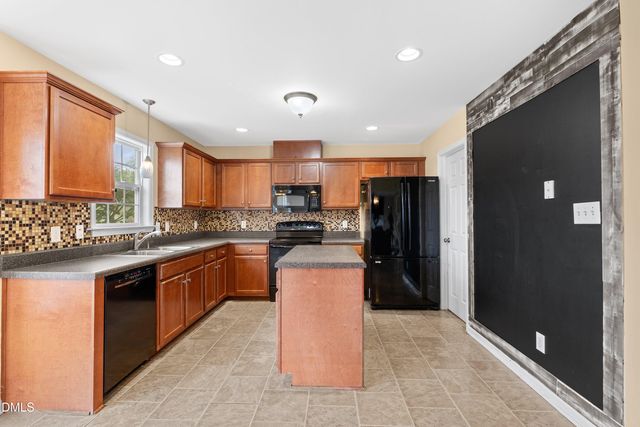 185 Snowberry Lane, Smithfield, NC 27577
