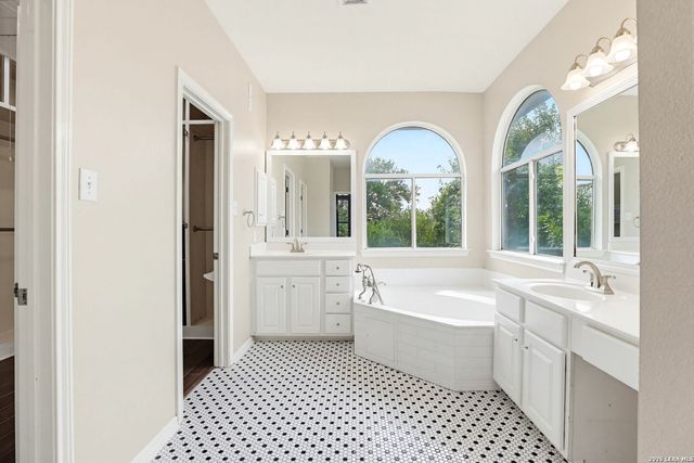 422 PEASE HOLW, San Antonio, TX 78258