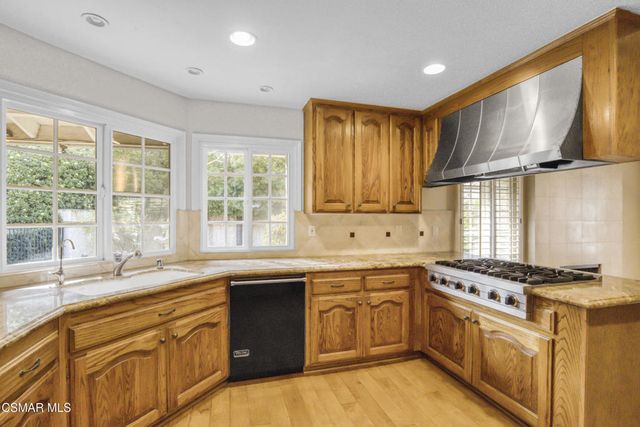 1708 Royal St George Drive, Westlake Village, CA 91362