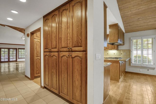 1708 Royal St George Drive, Westlake Village, CA 91362