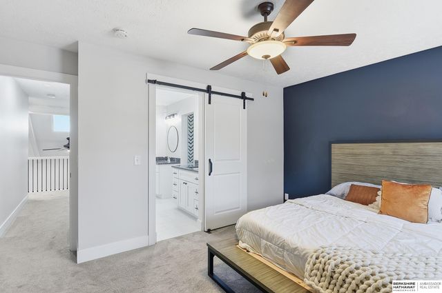 912 Claudine Avenue, Papillion, NE 68046