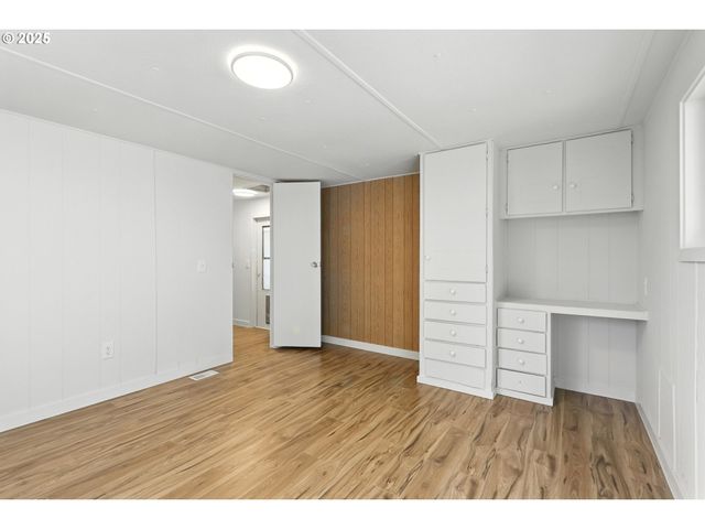 1901 Se MINTER BRIDGE Rd 10, Hillsboro, OR 97123