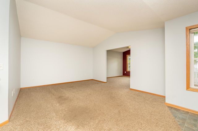 818 Roundhouse Street, Shakopee, MN 55379