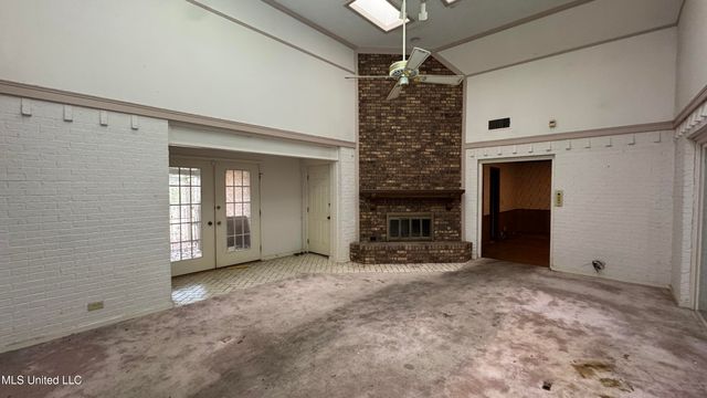 115 Avian Lane, Jackson, MS 39204