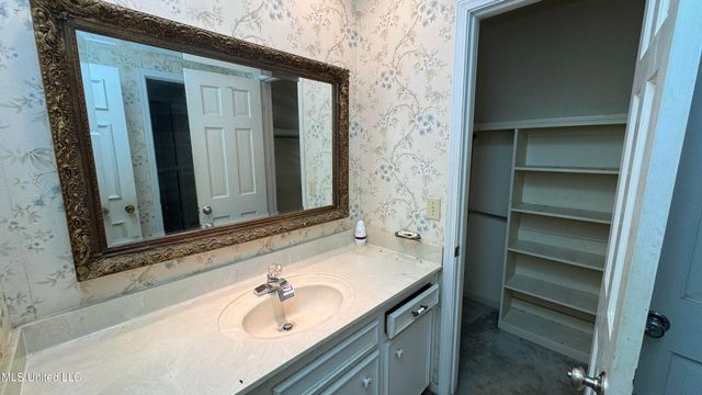 115 Avian Lane, Jackson, MS 39204