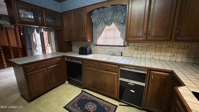 115 Avian Lane, Jackson, MS 39204