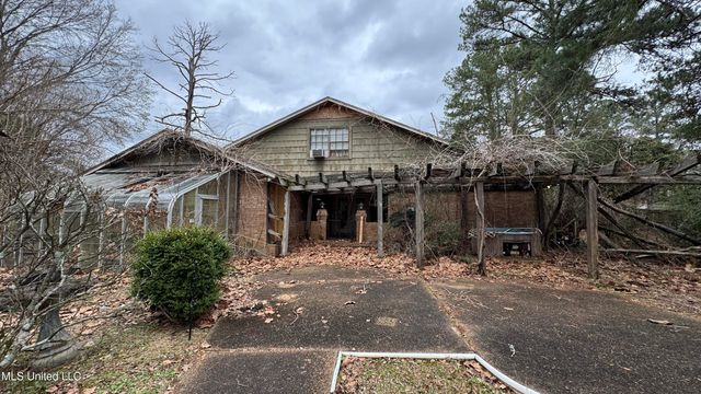 115 Avian Lane, Jackson, MS 39204