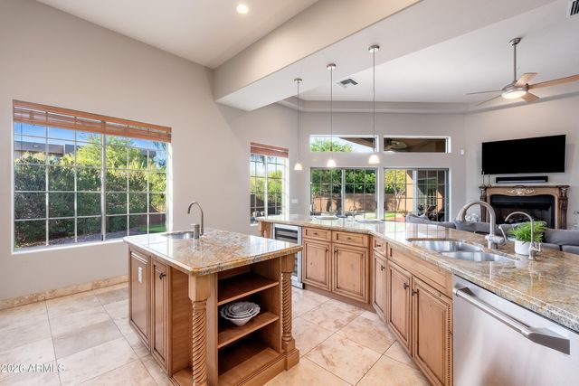 11374 E DALE Lane, Scottsdale, AZ 85262
