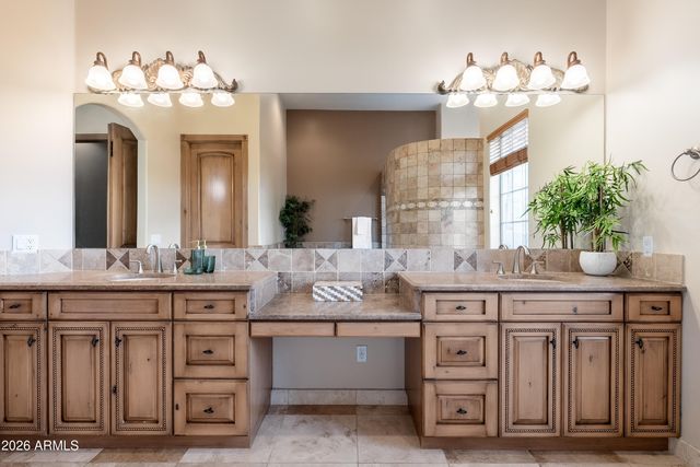 11374 E DALE Lane, Scottsdale, AZ 85262