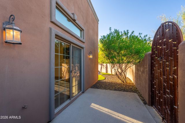 11374 E DALE Lane, Scottsdale, AZ 85262