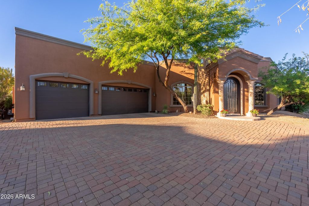 11374 E DALE Lane, Scottsdale, AZ 85262