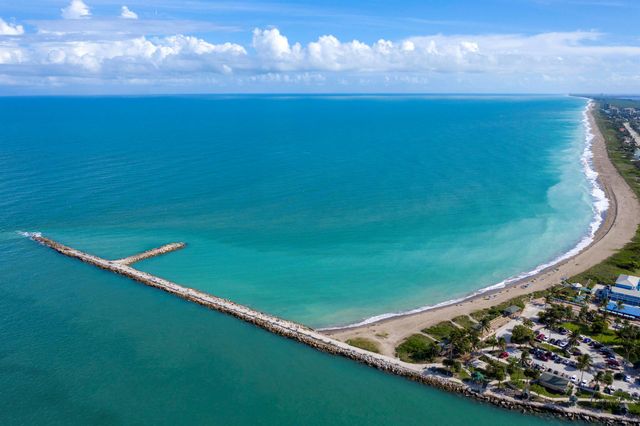 4330 N A1a 902n, Hutchinson Island, FL 34949