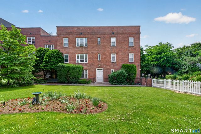 70 Strawberry Hill Avenue 6-3C, Stamford, CT 06902