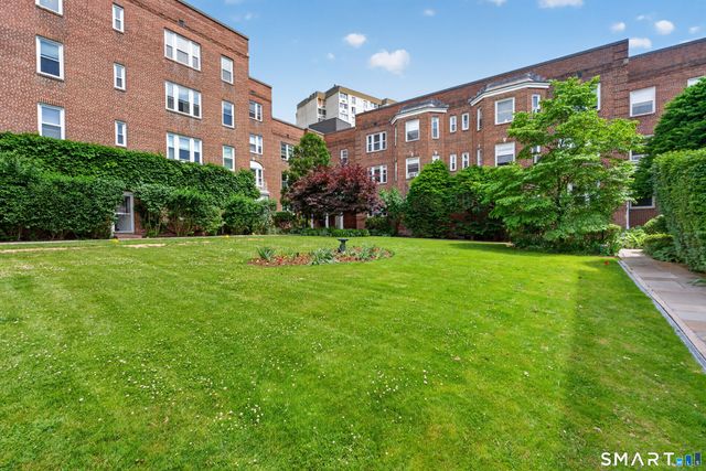 70 Strawberry Hill Avenue 6-3C, Stamford, CT 06902