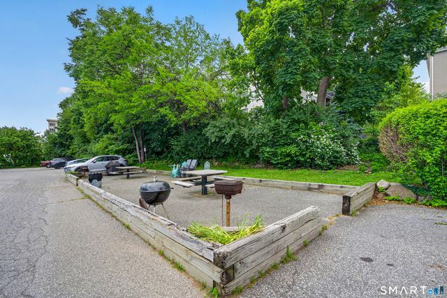 70 Strawberry Hill Avenue 6-3C, Stamford, CT 06902