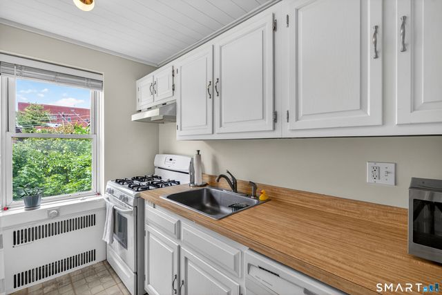 70 Strawberry Hill Avenue 6-3C, Stamford, CT 06902