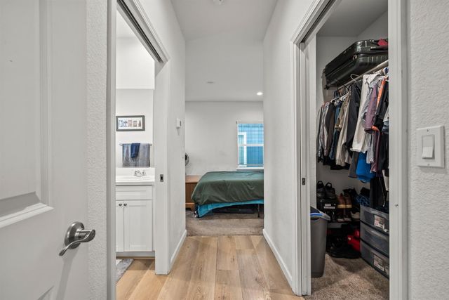 5541 Malibu Palm Ct, Sacramento, CA 95842