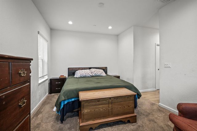 5541 Malibu Palm Ct, Sacramento, CA 95842