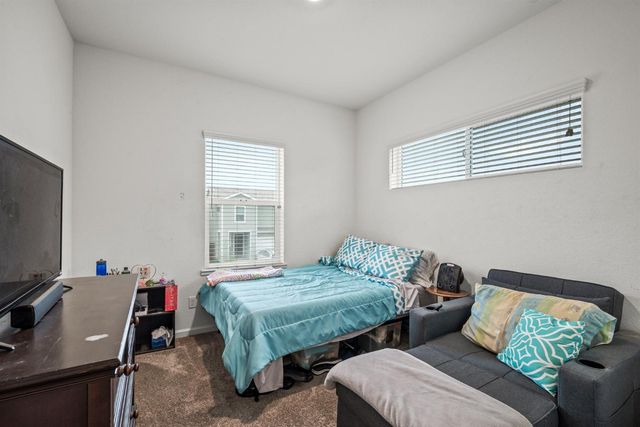 5541 Malibu Palm Ct, Sacramento, CA 95842