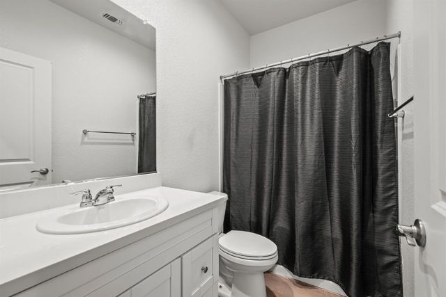 5541 Malibu Palm Ct, Sacramento, CA 95842