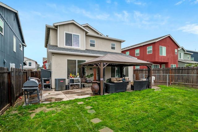 5541 Malibu Palm Ct, Sacramento, CA 95842