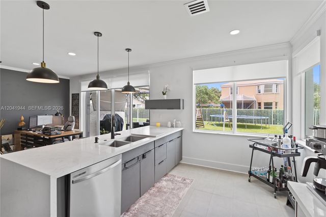 7840 Rockport Circle, Lake Worth, FL 33467
