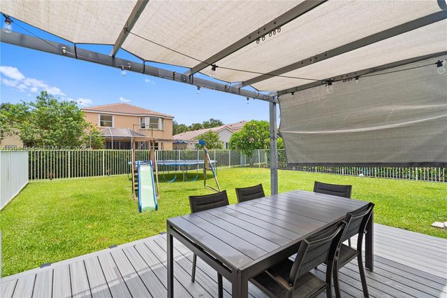 7840 Rockport Circle, Lake Worth, FL 33467