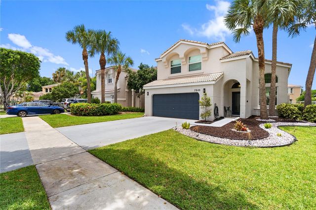 7840 Rockport Circle, Lake Worth, FL 33467