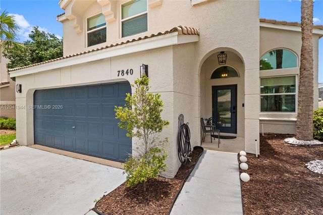 7840 Rockport Circle, Lake Worth, FL 33467