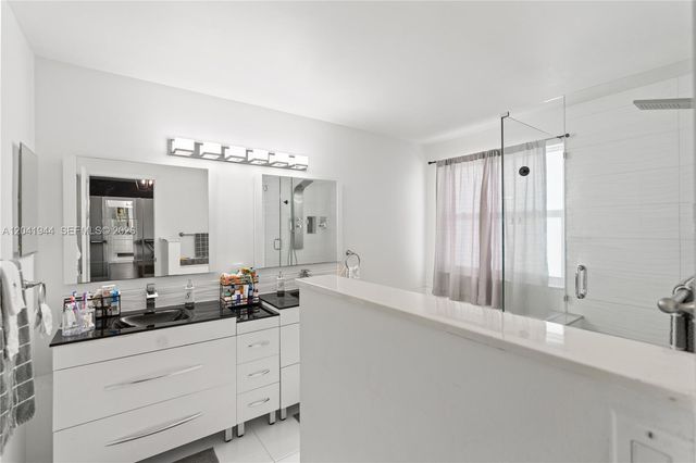 7840 Rockport Circle, Lake Worth, FL 33467