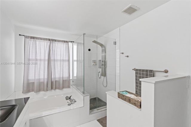 7840 Rockport Circle, Lake Worth, FL 33467