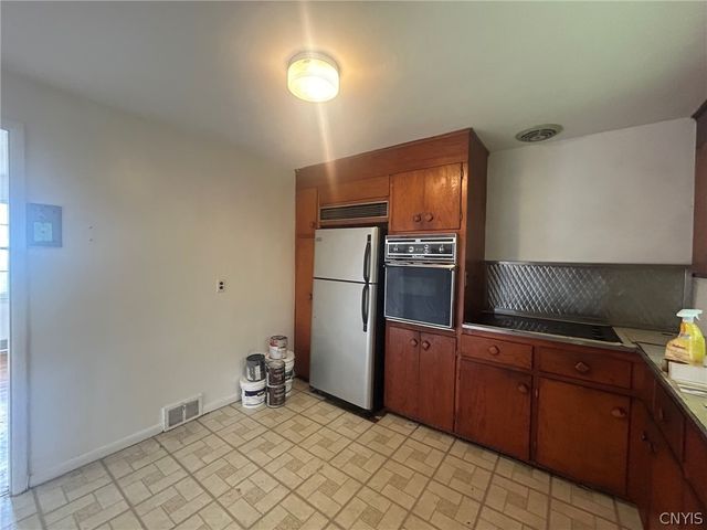 218 Roosevelt Drive, Utica, NY 13502